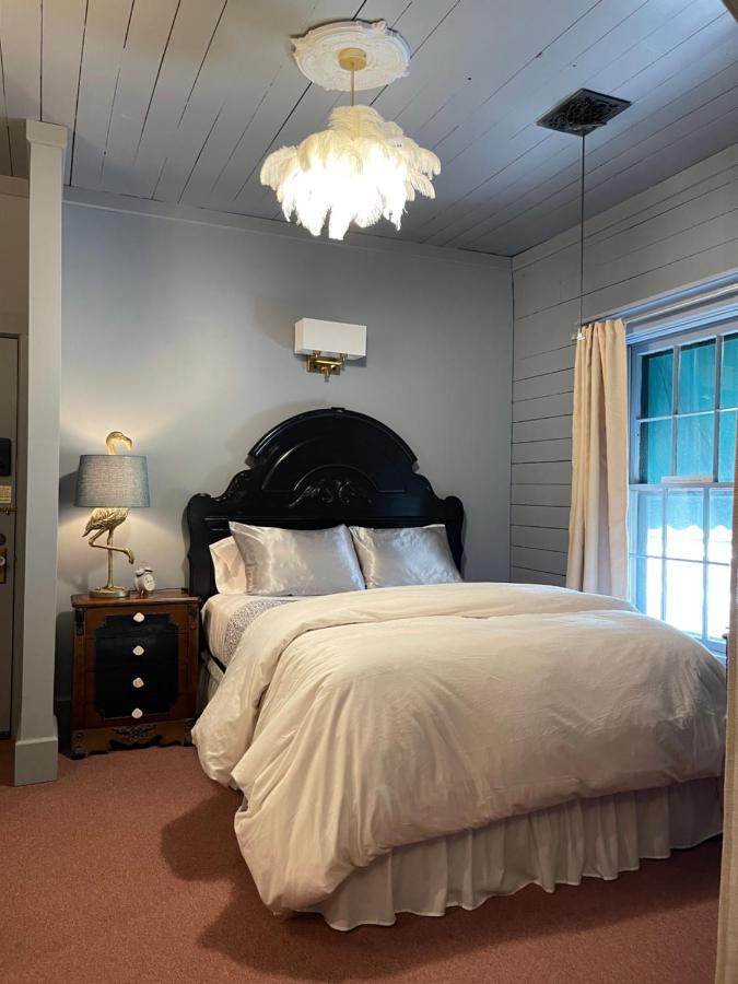 Carriage House Bed & Breakfast Winona Exterior photo